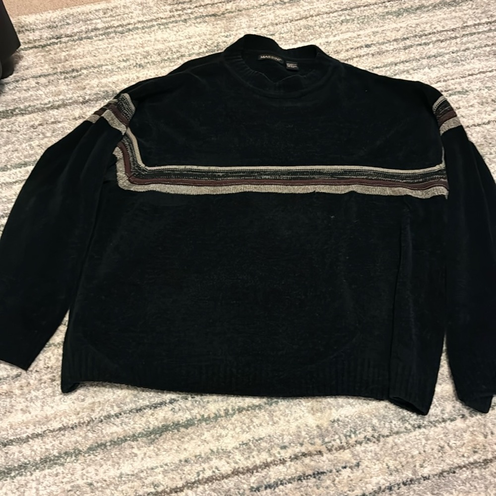 Men’s sweater